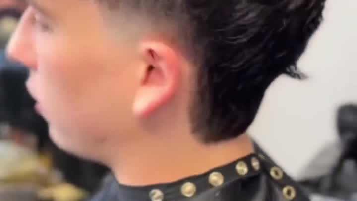 Men's curly taper fade by Eric Falgout, Chairapy salon in Metairie